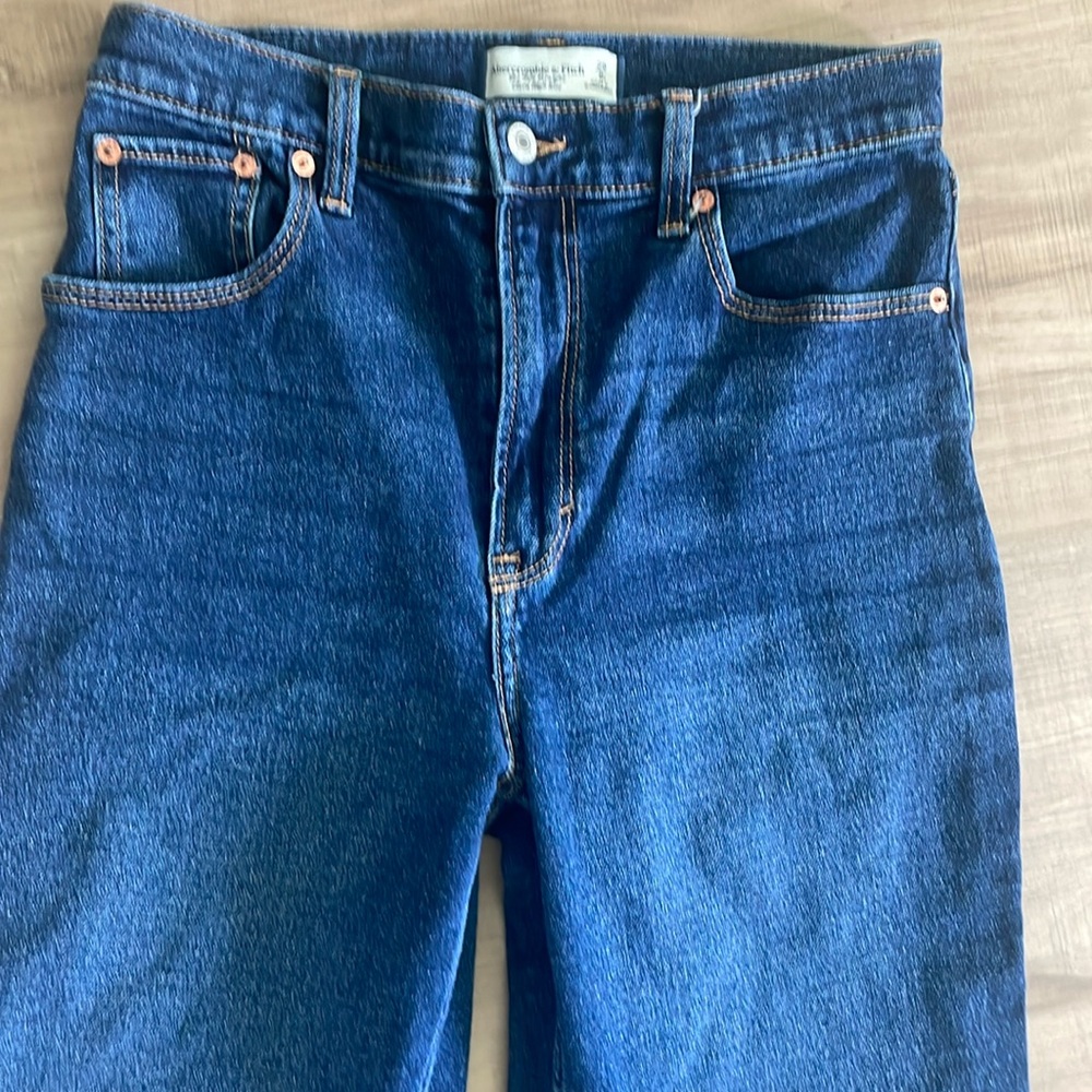 Abercrombie & Fitch The 90s Straight Ultra High Rise. Fits Size 27/4S - 28/6R - Picture 5 of 9